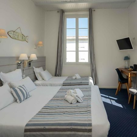 Hotel Le Square Saint-Pierre-d'Oleron Bagian luar foto